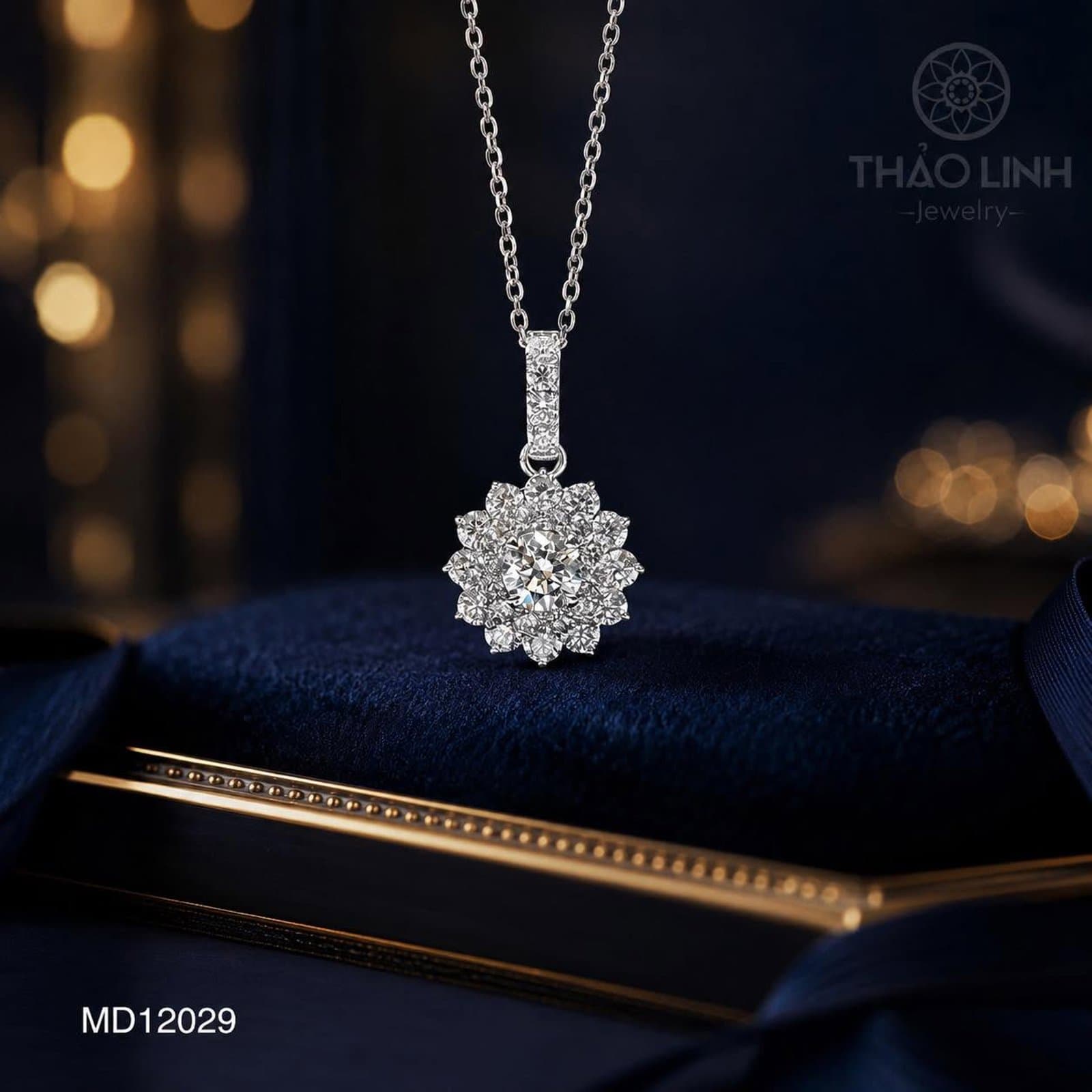 Mặt Dây Chuyền Kim Cương Nuôi Cấy Bông Tuyết - Vàng Trắng 14K