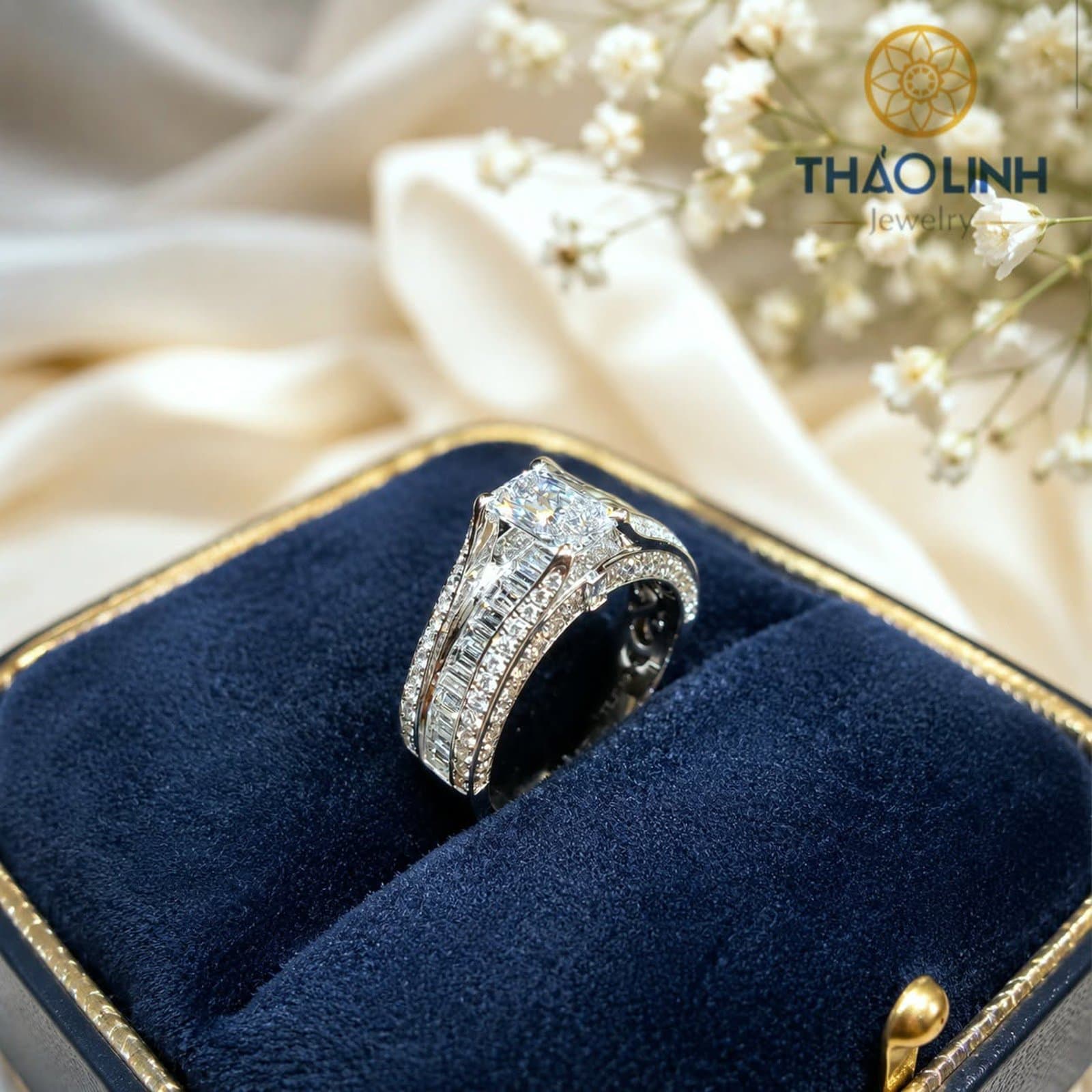 Nhẫn Bá Vương - Kim cương nuôi cấy Radiant 1.2 carat vàng 14K