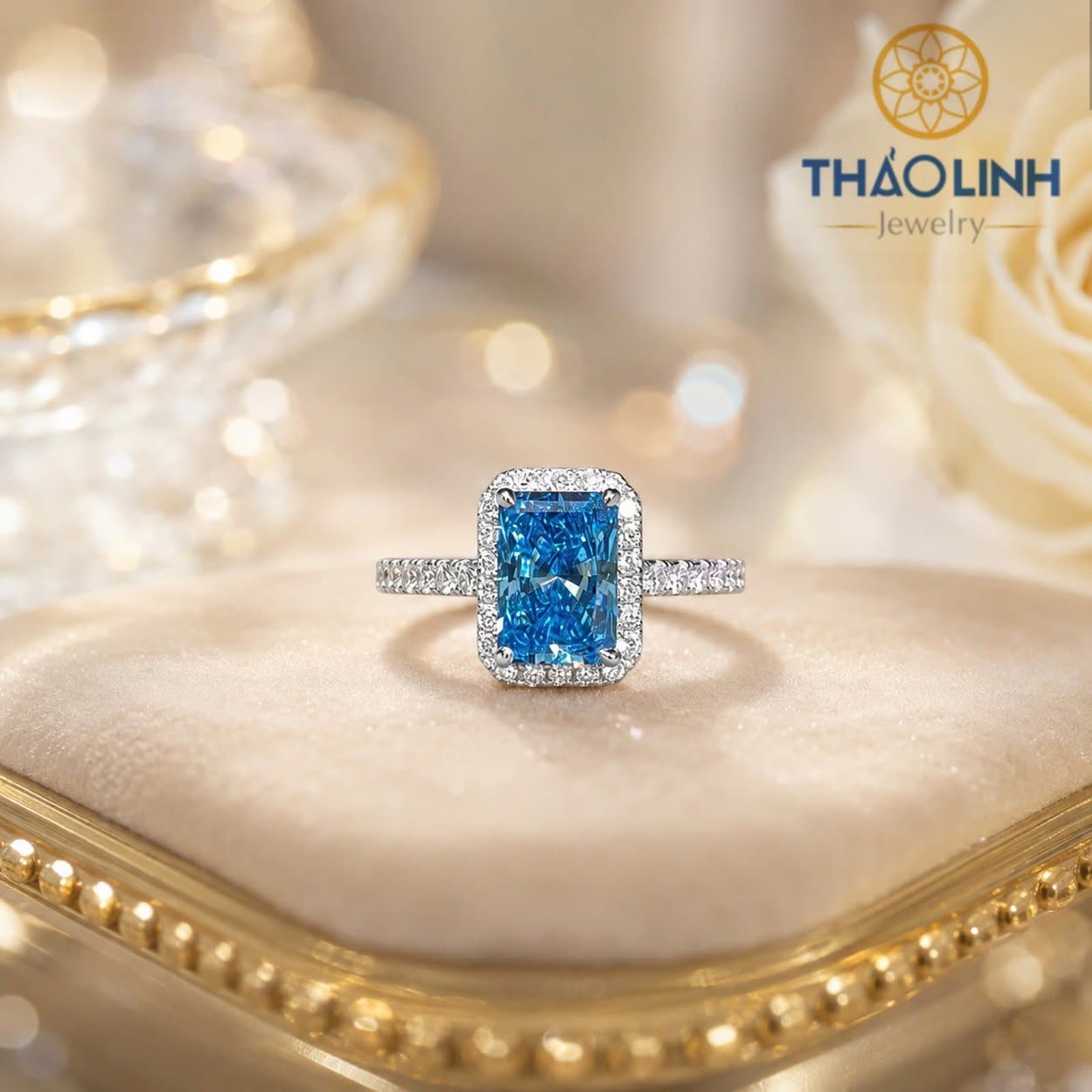 Nhẫn Hải Tinh - Kim cương nuôi cấy Fancy Vivid Blue Radiant 1.59ct
