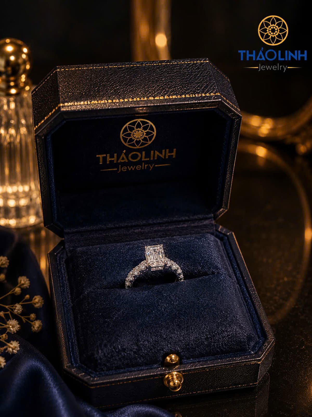 Nhẫn Nữ Kim Cương Nuôi Cấy Emerald 2 Carat Nước D - Vàng Trắng 14K
