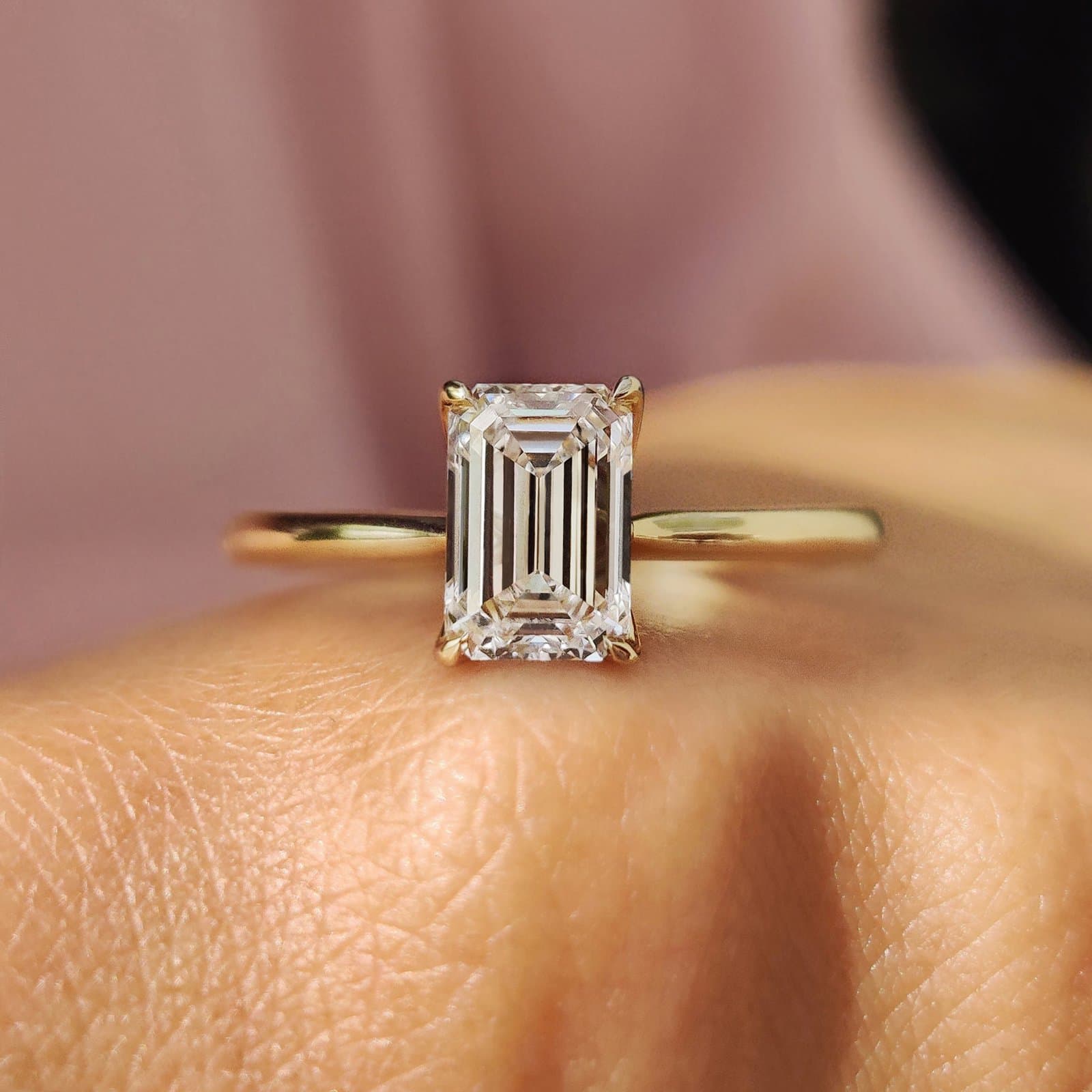 Nhẫn Cầu Hôn Solitaire Kim Cương CVD Emerald 1 Carat - Vàng Vàng