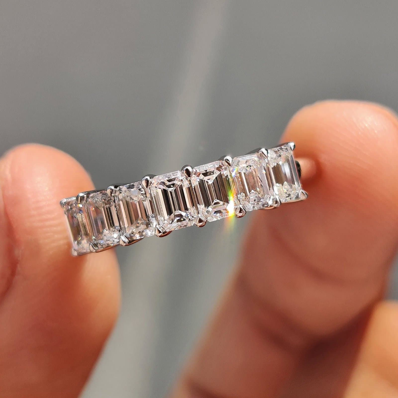 Nhẫn Nữ Kim Cương Nuôi Cấy Emerald 3x4 Bán Eternity - Vàng Trắng 14K